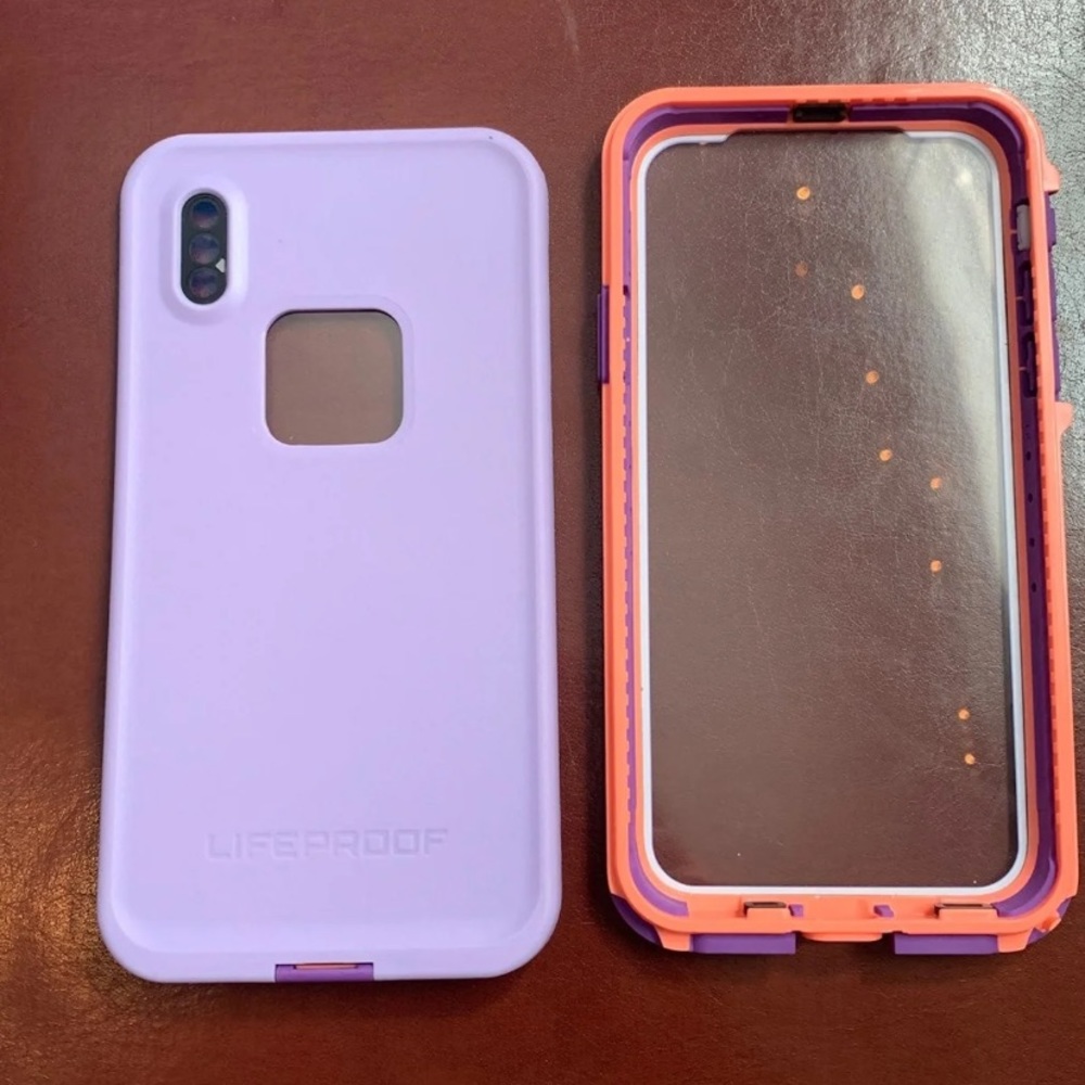 iPhone X life proof case